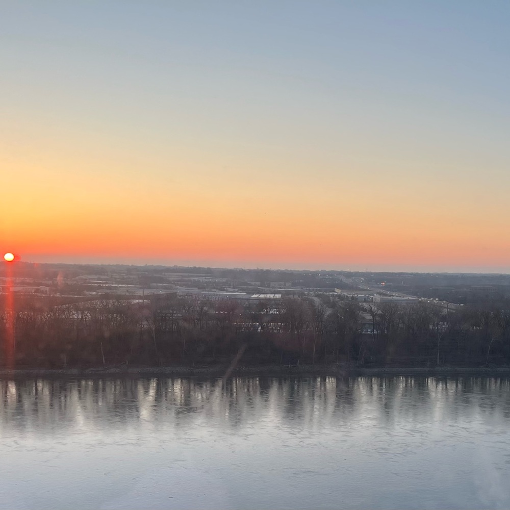 Meet your Posher, Cynthia